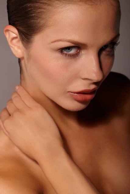 Female model photo shoot of Alena Alexa