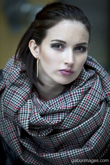 Female model photo shoot of Daphne Lopes