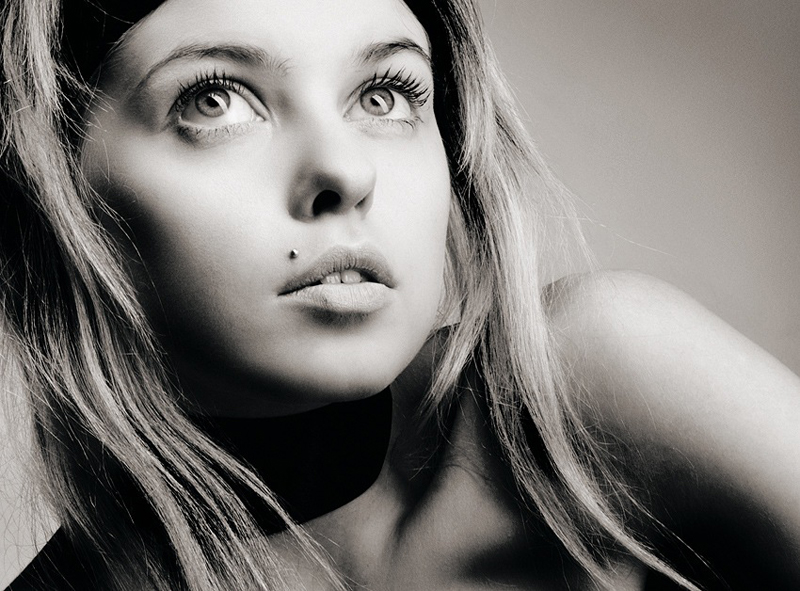 Female model photo shoot of ElenaGroza in Saint-Petersburg