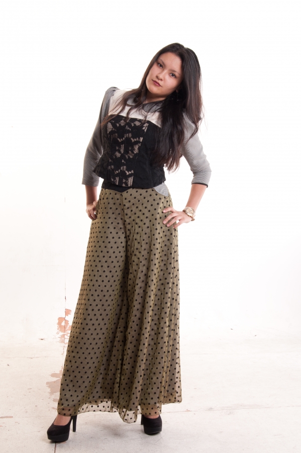 Female model photo shoot of Sita Ayuraini
