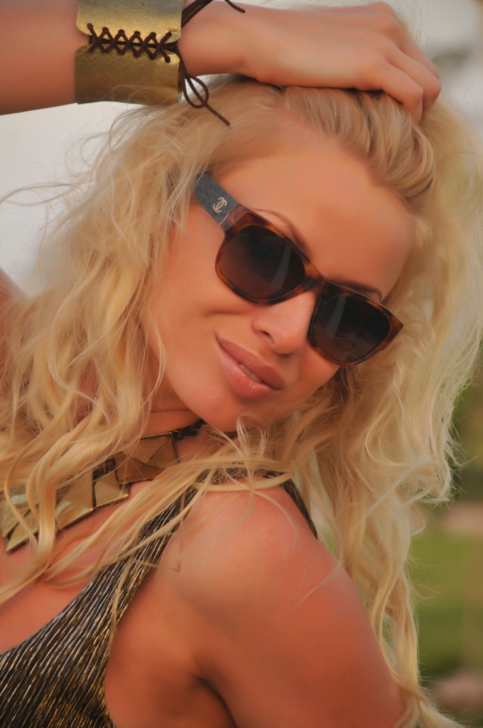 Female model photo shoot of Katya Slynko