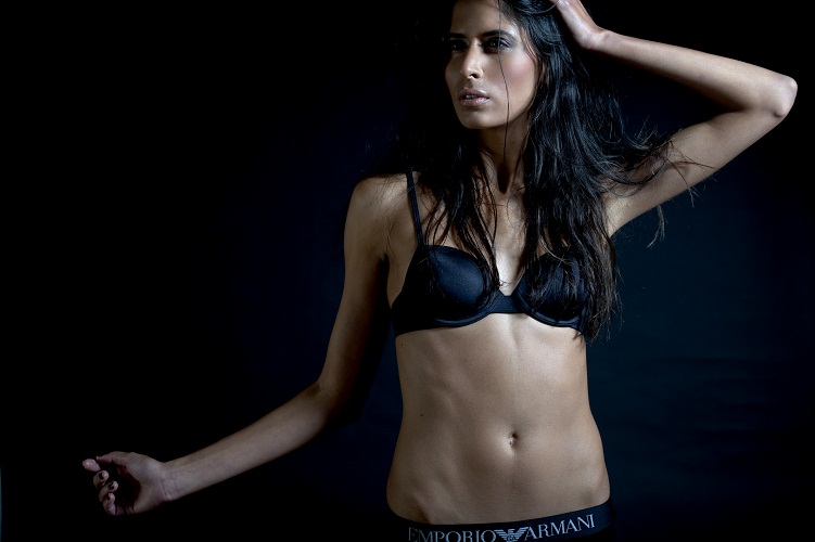 Female model photo shoot of Laurus Goya