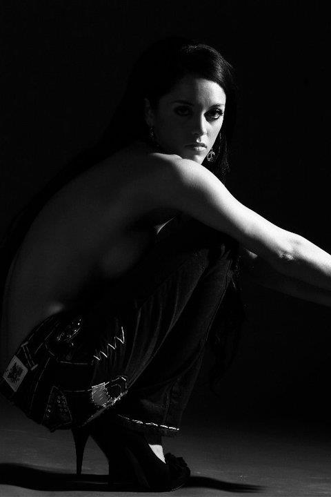 Female model photo shoot of Cheyenne Autumn Rose