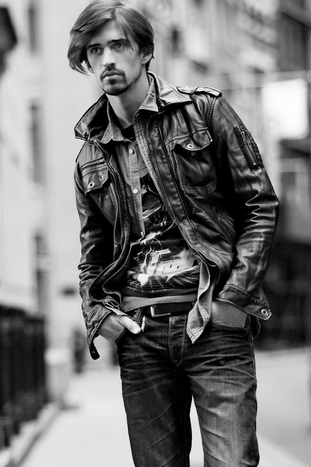 Male model photo shoot of Evan Chapman in NYNY