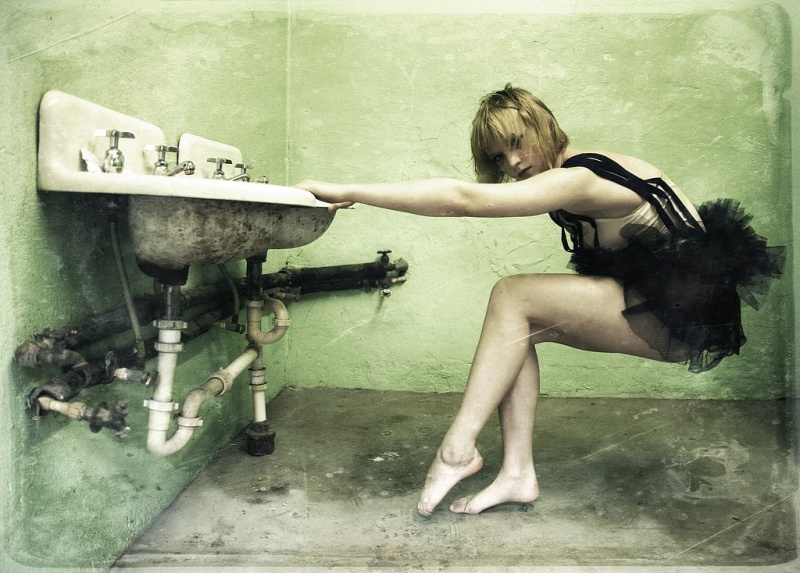 Female model photo shoot of Tessa MacKenzie by Douglas Brantley Art
