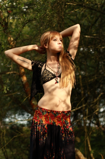 Female model photo shoot of Laura J Wilson