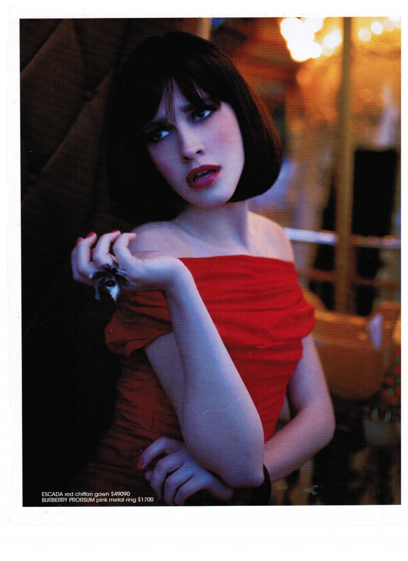 Female model photo shoot of Yulia Barbashova in Paris, France