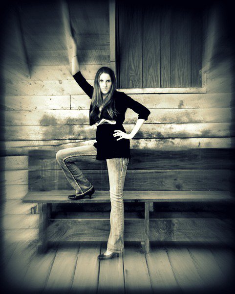 Female model photo shoot of Miss Amanda Grace