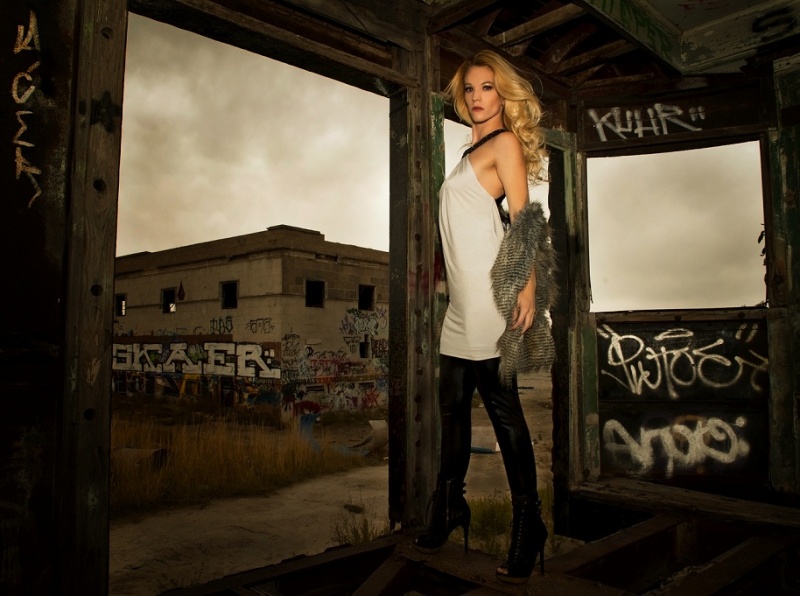 Female model photo shoot of INVY in SaltLake , Utah