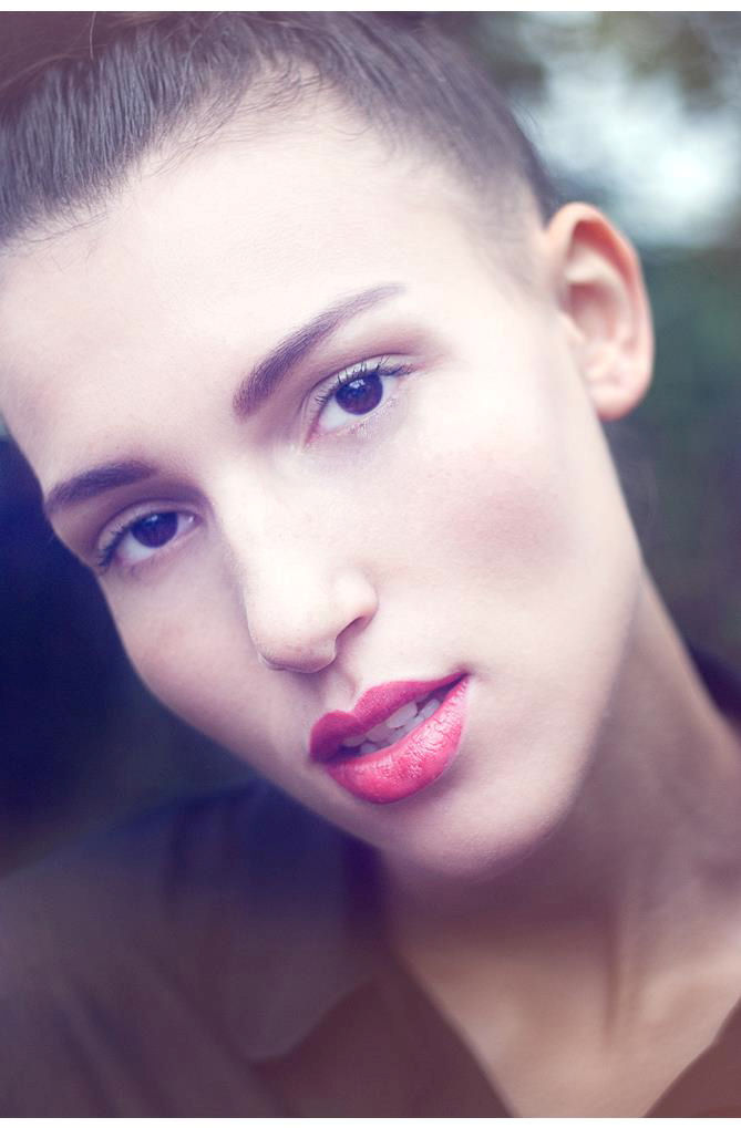 Female model photo shoot of Hailey Ward Make-up