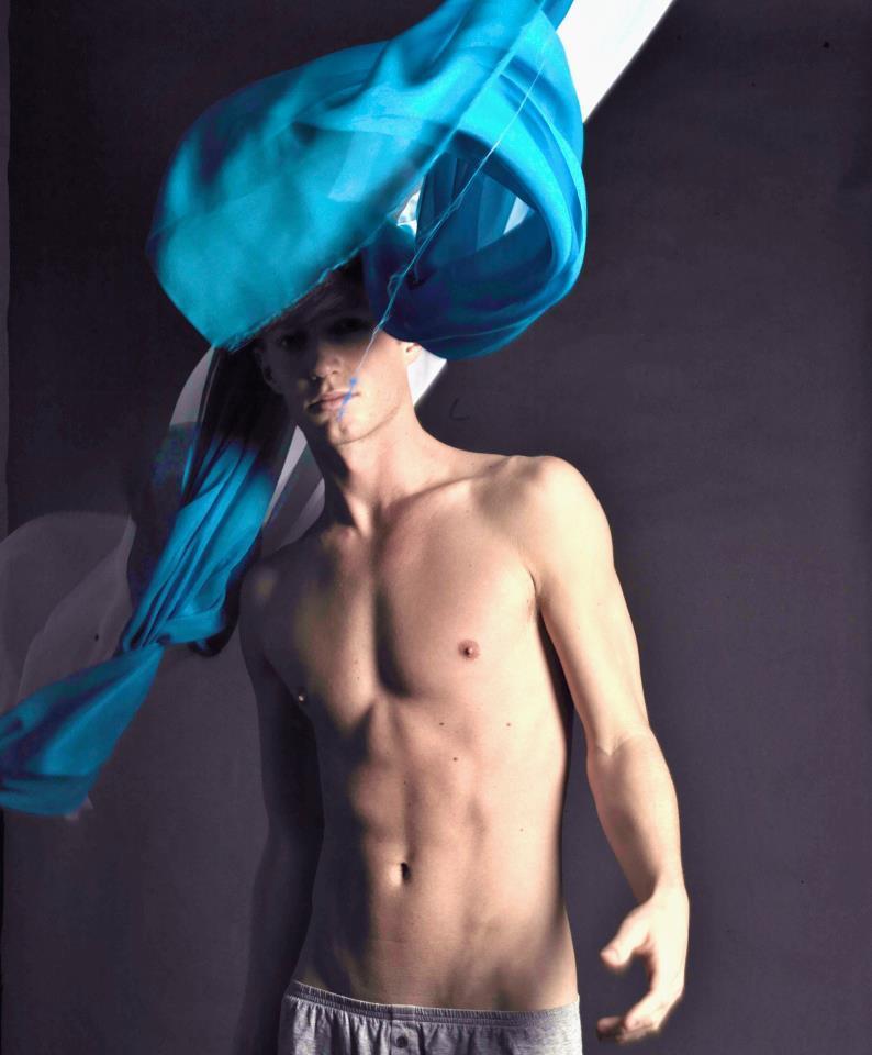 Male model photo shoot of Arik Owen