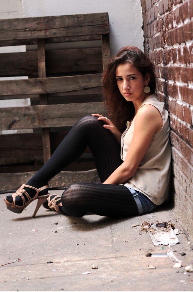 Female model photo shoot of Yara Siq in Center City Philadelphia