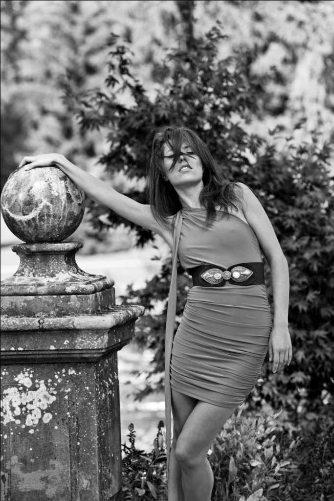 Female model photo shoot of Martina Smile M