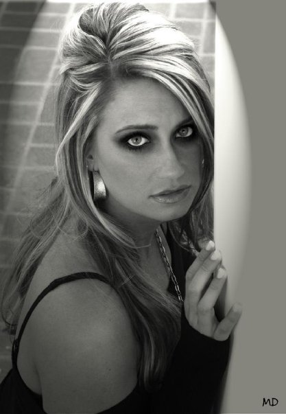 Female model photo shoot of Ashleigh Allison