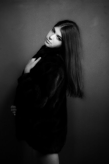 Female model photo shoot of Nina Simonette