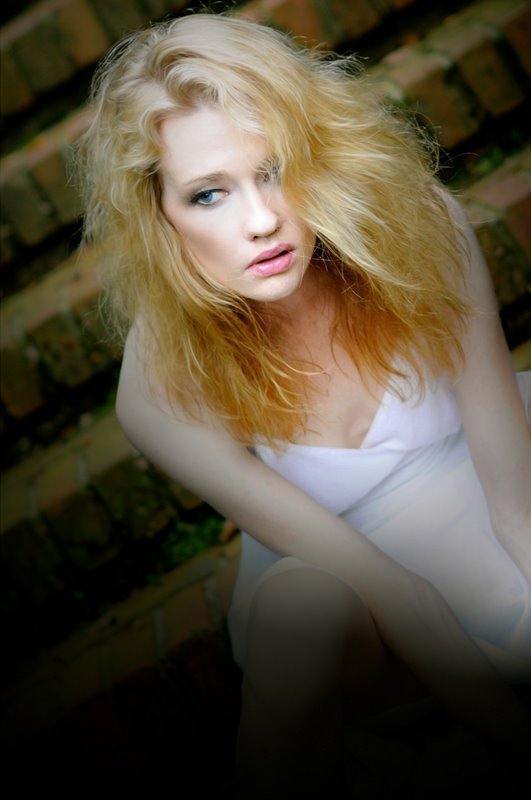 Female model photo shoot of Heidi Hazlehurst