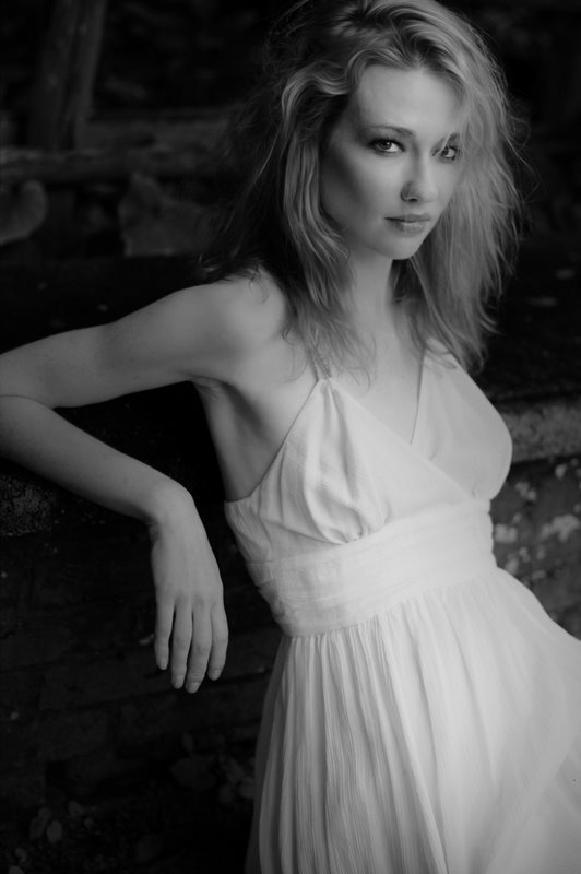Female model photo shoot of Heidi Hazlehurst