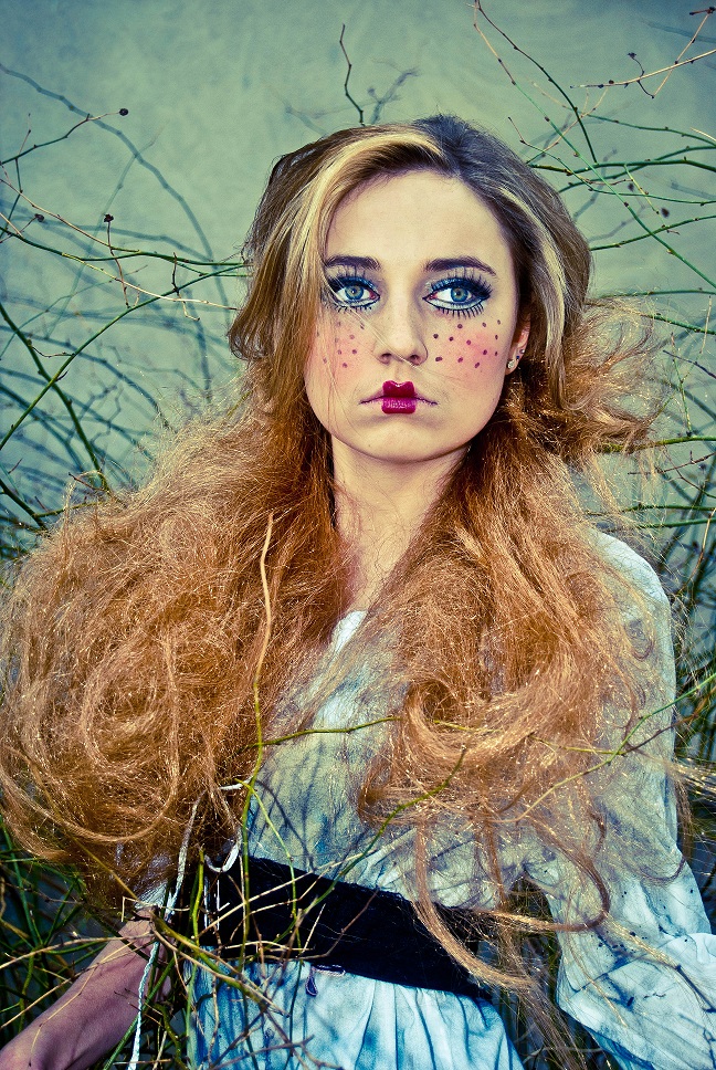 Female model photo shoot of Samantha Haller