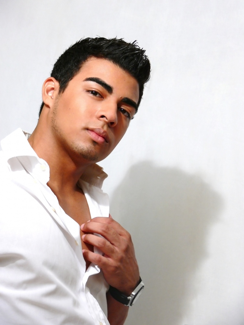 Male model photo shoot of Eladio Miranda S