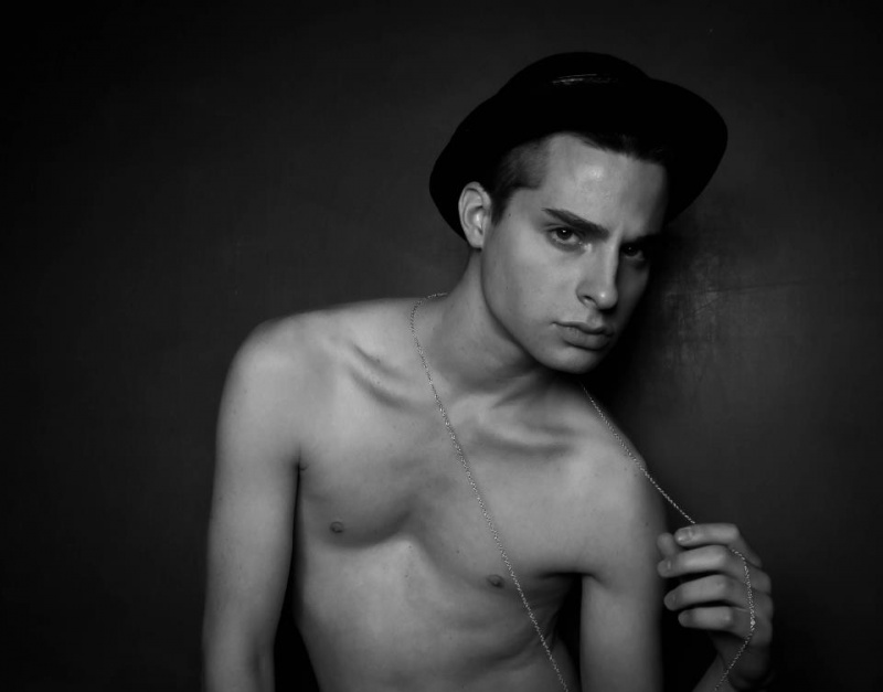 Male model photo shoot of Joey Nolfi