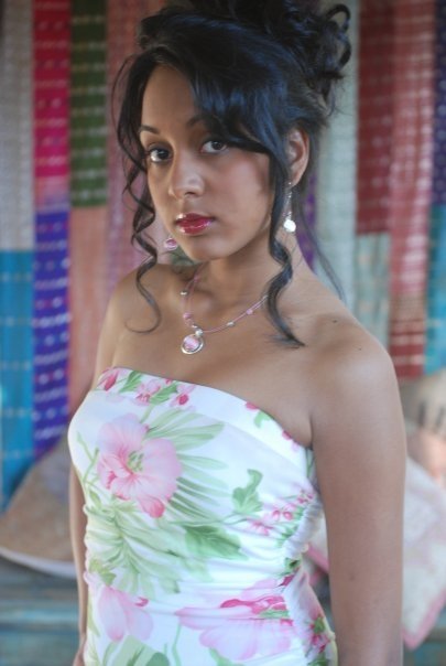 Female model photo shoot of Samanta Shyne 