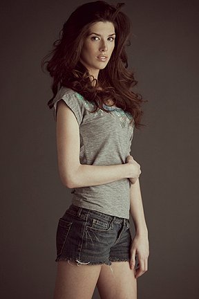 Female model photo shoot of Anna Rebecca Hagelman