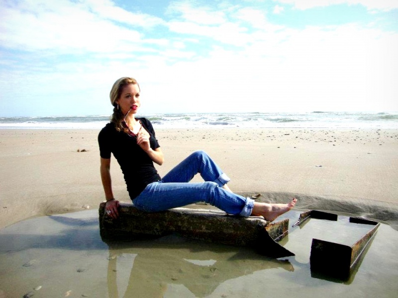 Female model photo shoot of Kristen Gross in North Topsail Beach