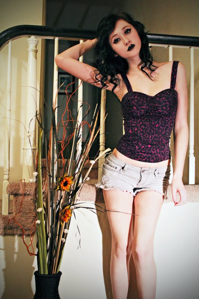 Female model photo shoot of Emily Ashton by SarahMiller-Photography in Eugene, Oregon