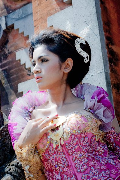 Female model photo shoot of Eka Sundari by Satria Photography in Bali