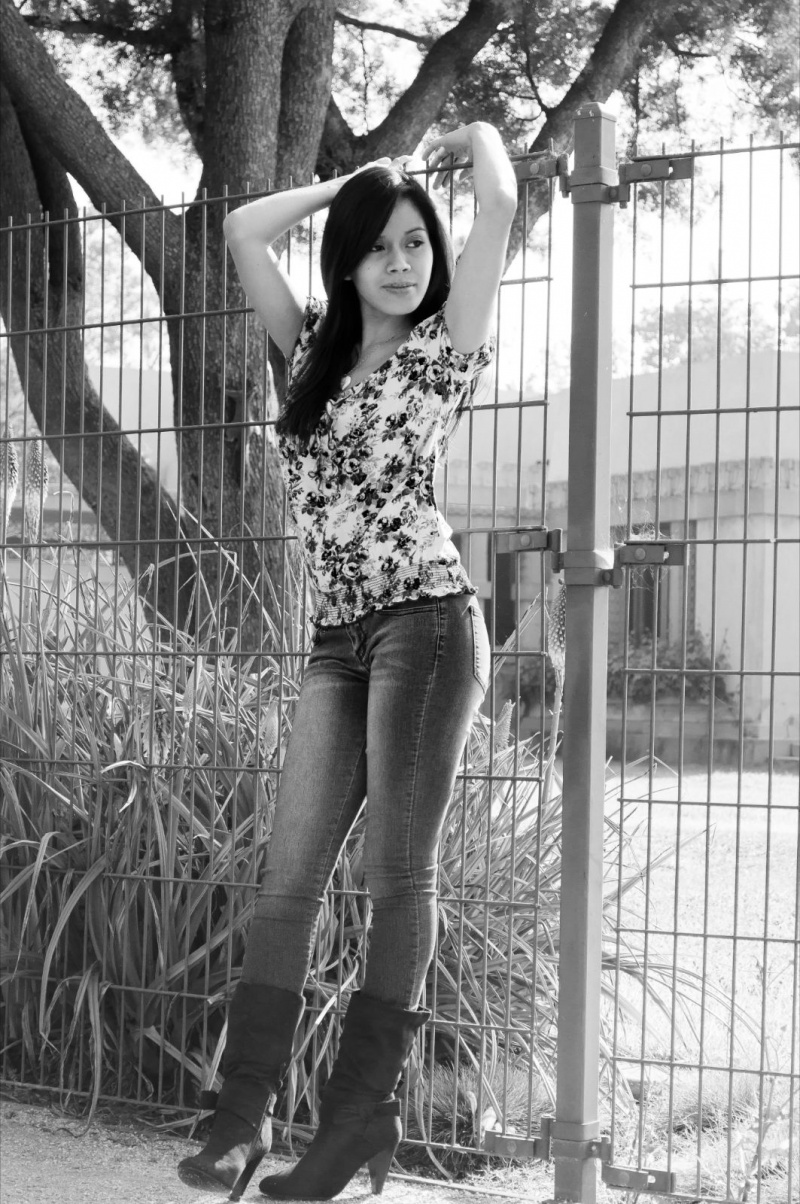 Female model photo shoot of Michelle Fuentes