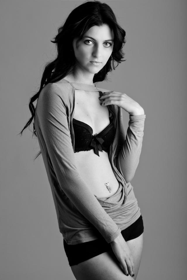 Female model photo shoot of CayleeEllen by Andrew G L