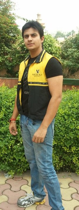Male model photo shoot of PRATSZEAL SHARMA in delhi