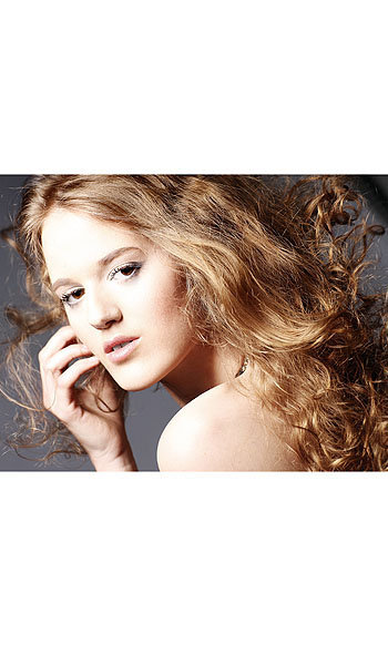 Female model photo shoot of Kristina Kreculj