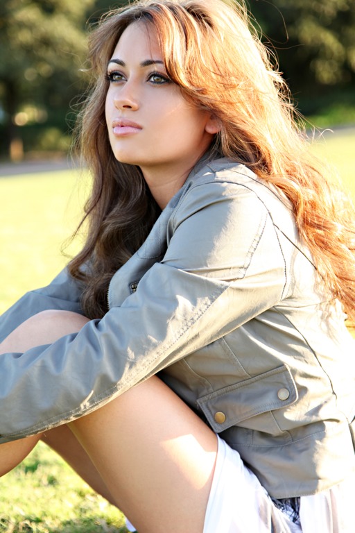 Female model photo shoot of Rachel Kasang