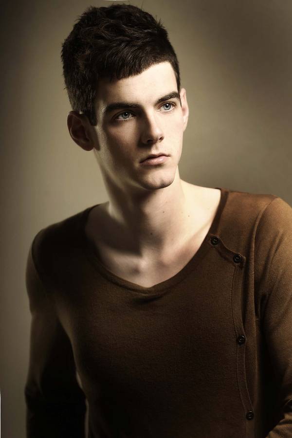 Male model photo shoot of Lawrence O Barnes in Studio