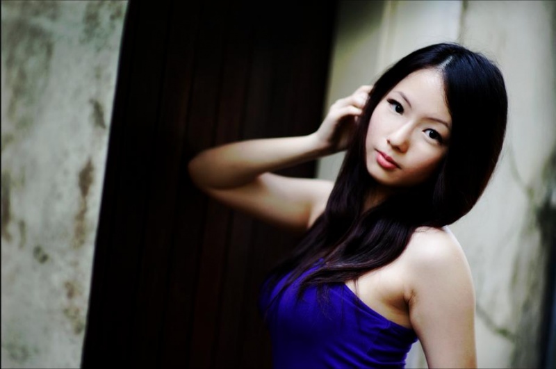 Female model photo shoot of Mai TM