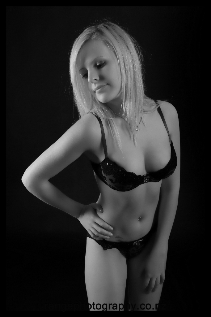 Female model photo shoot of LaurenAshley_xx by The Range