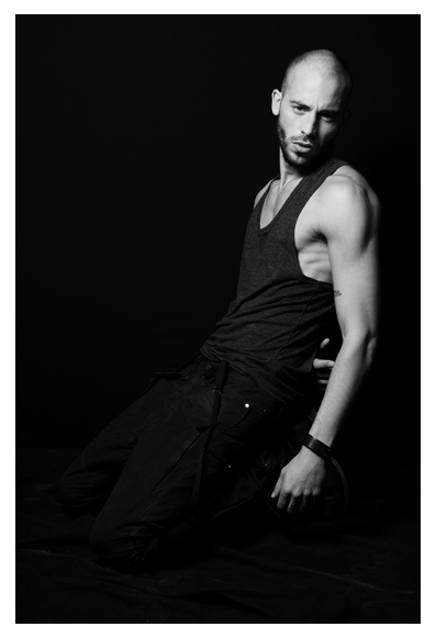 Male model photo shoot of Ludovic Blot