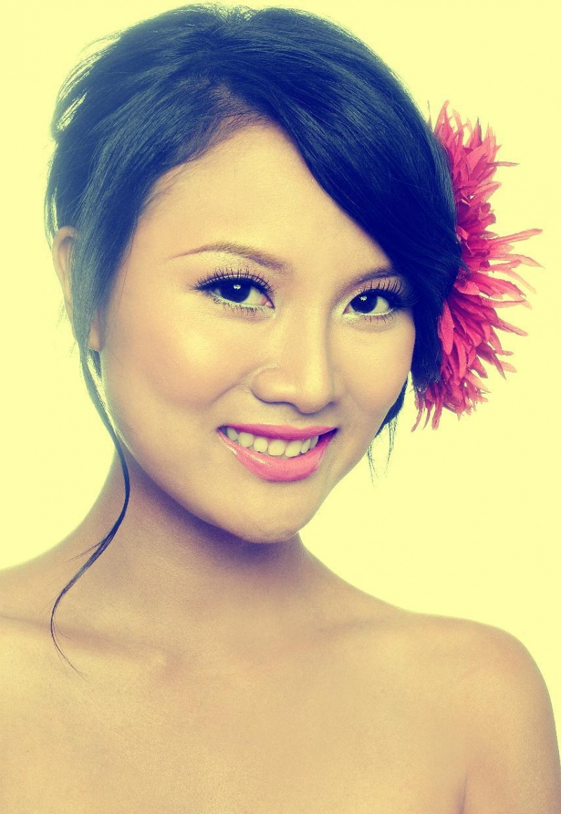 Female model photo shoot of Kimmie Nguyen