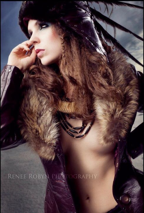 Female model photo shoot of Natasha Lazarovic