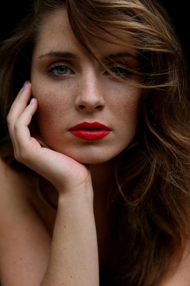 Female model photo shoot of Beata Pietras