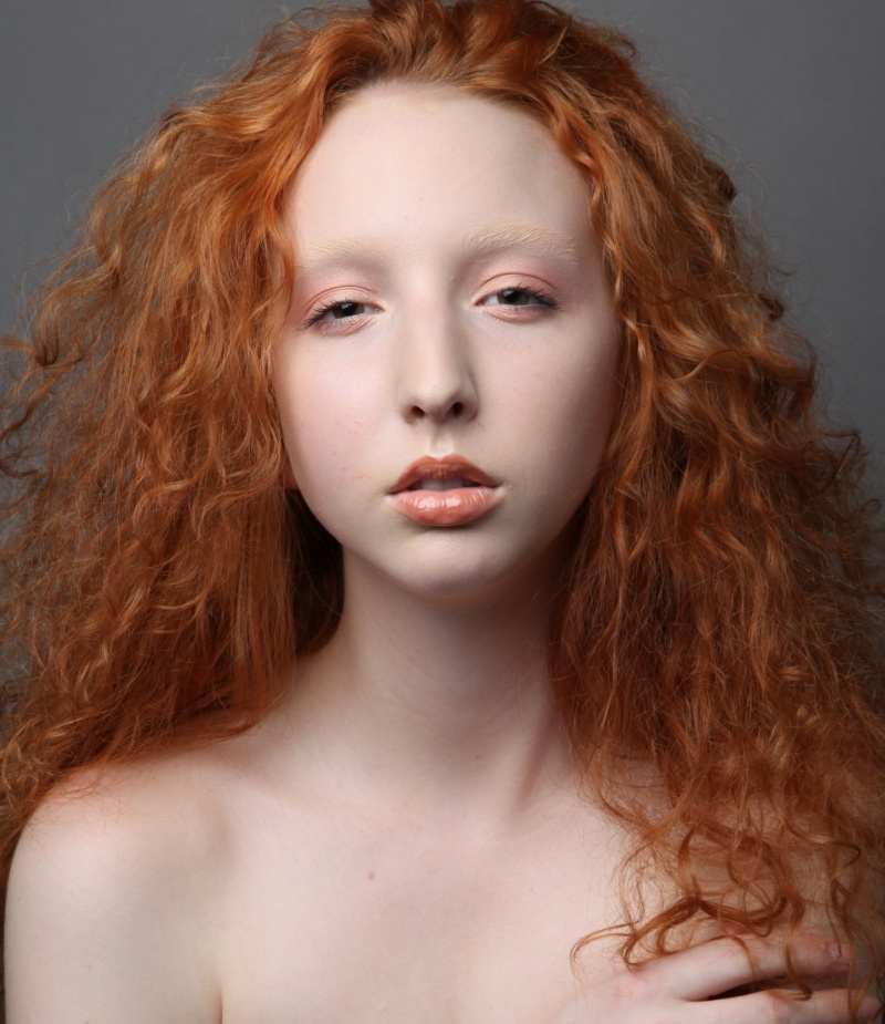 Female model photo shoot of Emilie Banks Make-Up
