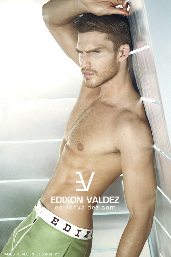 Male model photo shoot of EdixonValdez
