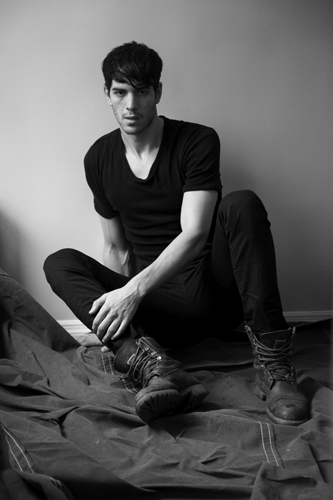 Male model photo shoot of Wade Schaming