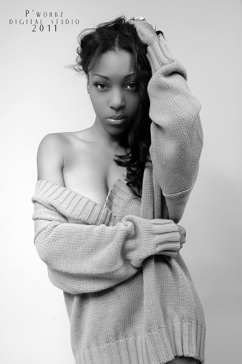 Female model photo shoot of Brittany lashelle by Personalized workz