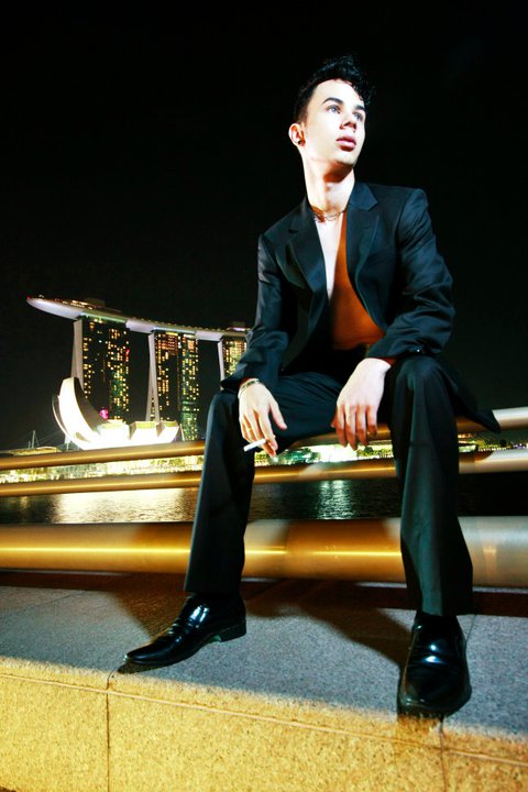Male model photo shoot of Dean Borries in Esplanade, Theatres on the bay (Singapore)