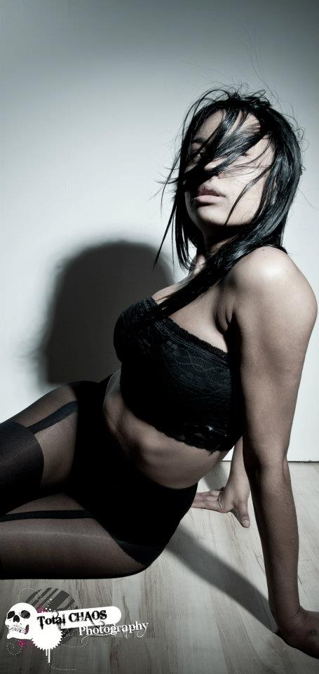 Female model photo shoot of Yazzy Millington 