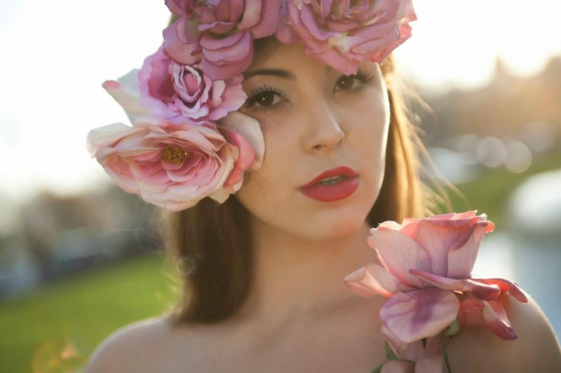 Female model photo shoot of alix valentine
