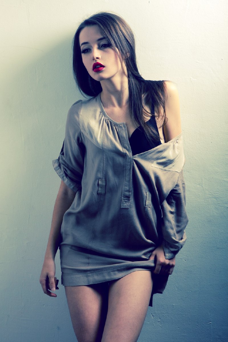 Female model photo shoot of Denise Yeung by Erik_dphoto