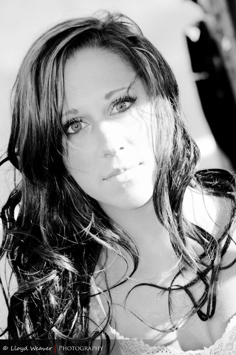 Female model photo shoot of Bri Anastacia by WeaverPhotography